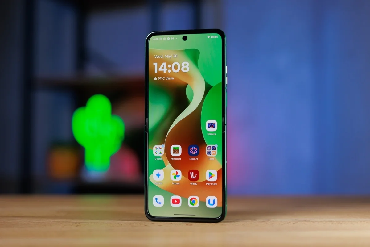 Motorola Razr 70 on TENAA