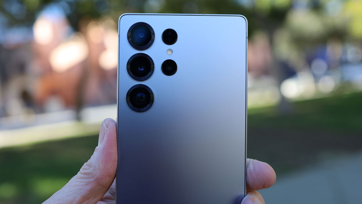 Samsung may bring Virtual Aperture to the telephoto camera on the Galaxy S25