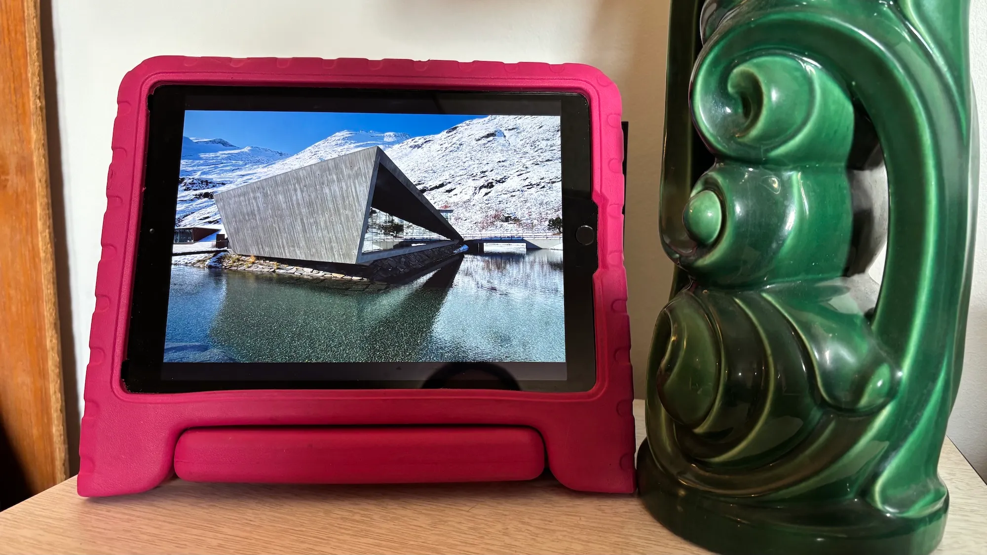 6 Useful Things to Do With Your Old iPad