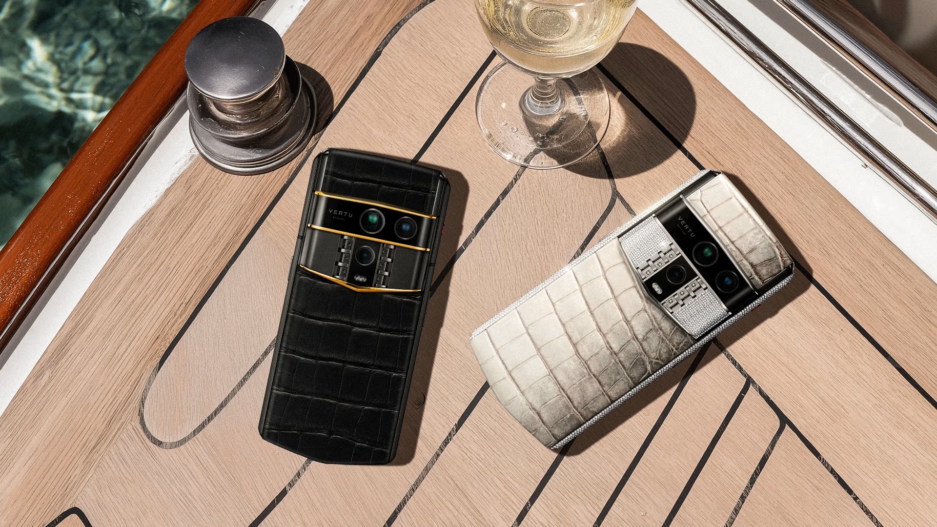 Vertu Agent Q Alligator Skin 2026